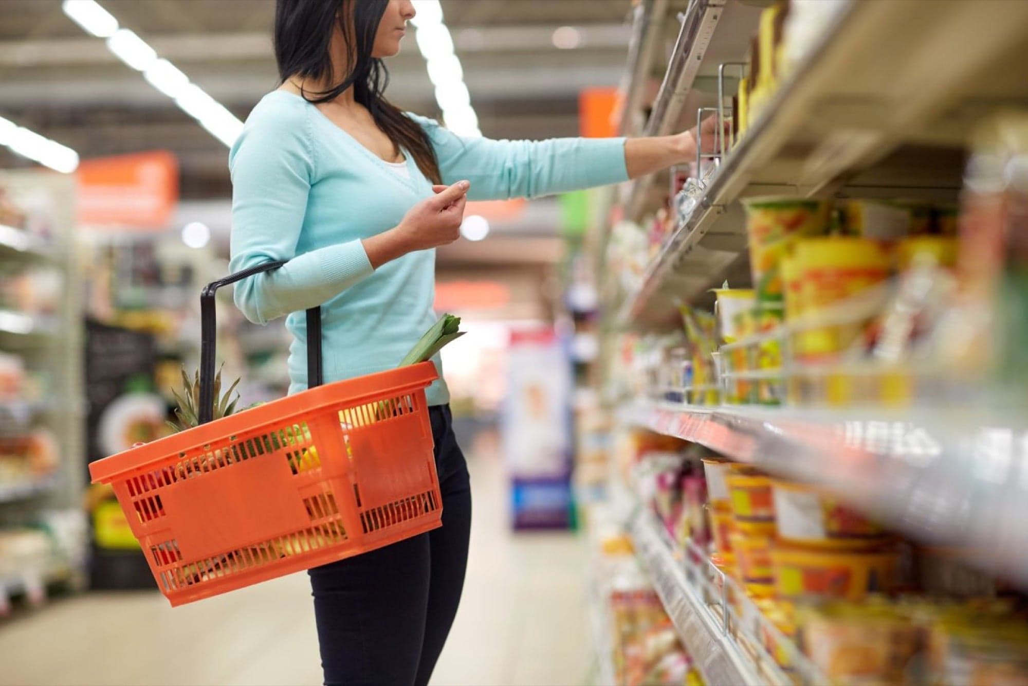 Revolutionizing Retail Supply Chains with Blockchain